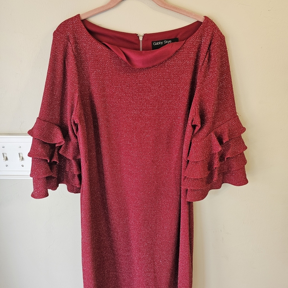 Gabby Skye Dresses & Skirts - Gabby Skye Shimmering Red Long Sleeve Dress.   #1110